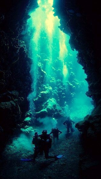 Exploring the underwater caves in New Caledonia