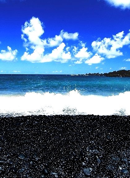 Punalu'u Beach (Black Sand Beach), Maui
